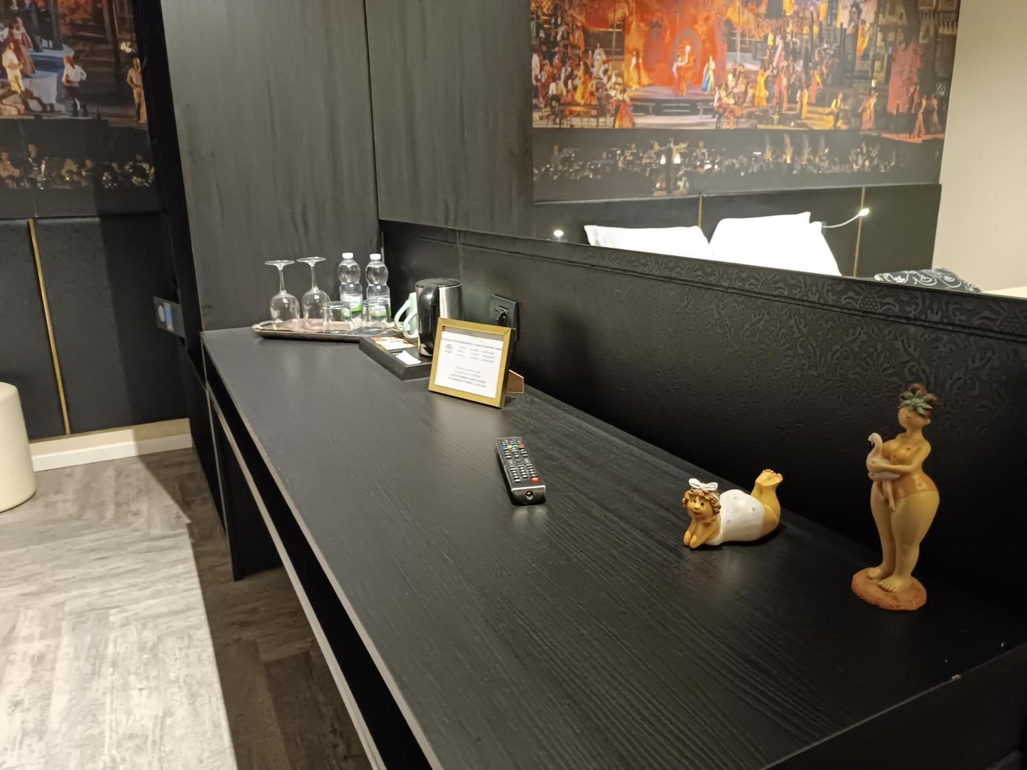 Italianflat - Theatrum Rooms And Suite Verona Luaran gambar